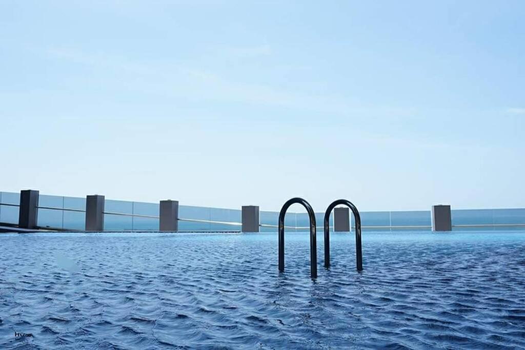 Seaview#Warmth#Netflix#Privatebathtub#Seasideluxurycondo#Imperioresidence Malacca Buitenkant foto