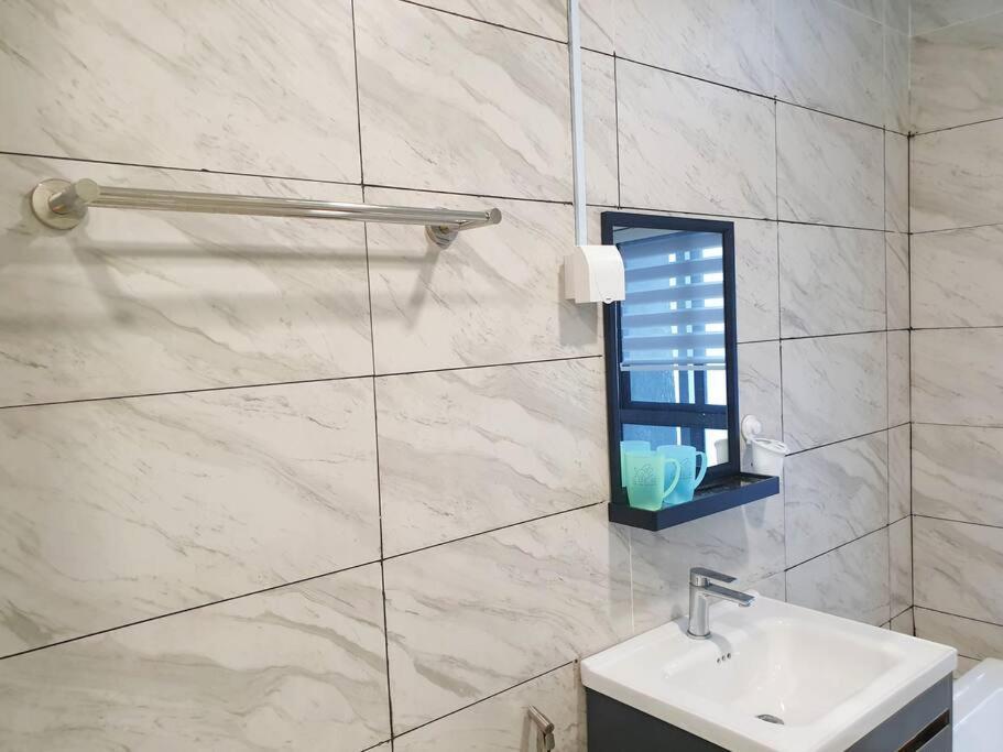 Seaview#Warmth#Netflix#Privatebathtub#Seasideluxurycondo#Imperioresidence Malacca Buitenkant foto